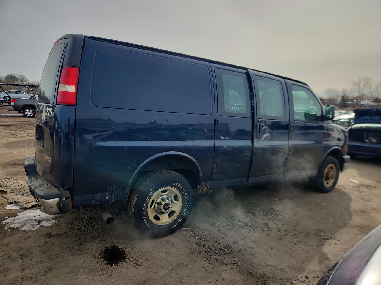 2012 GMC Savana G2500 - Фото 3