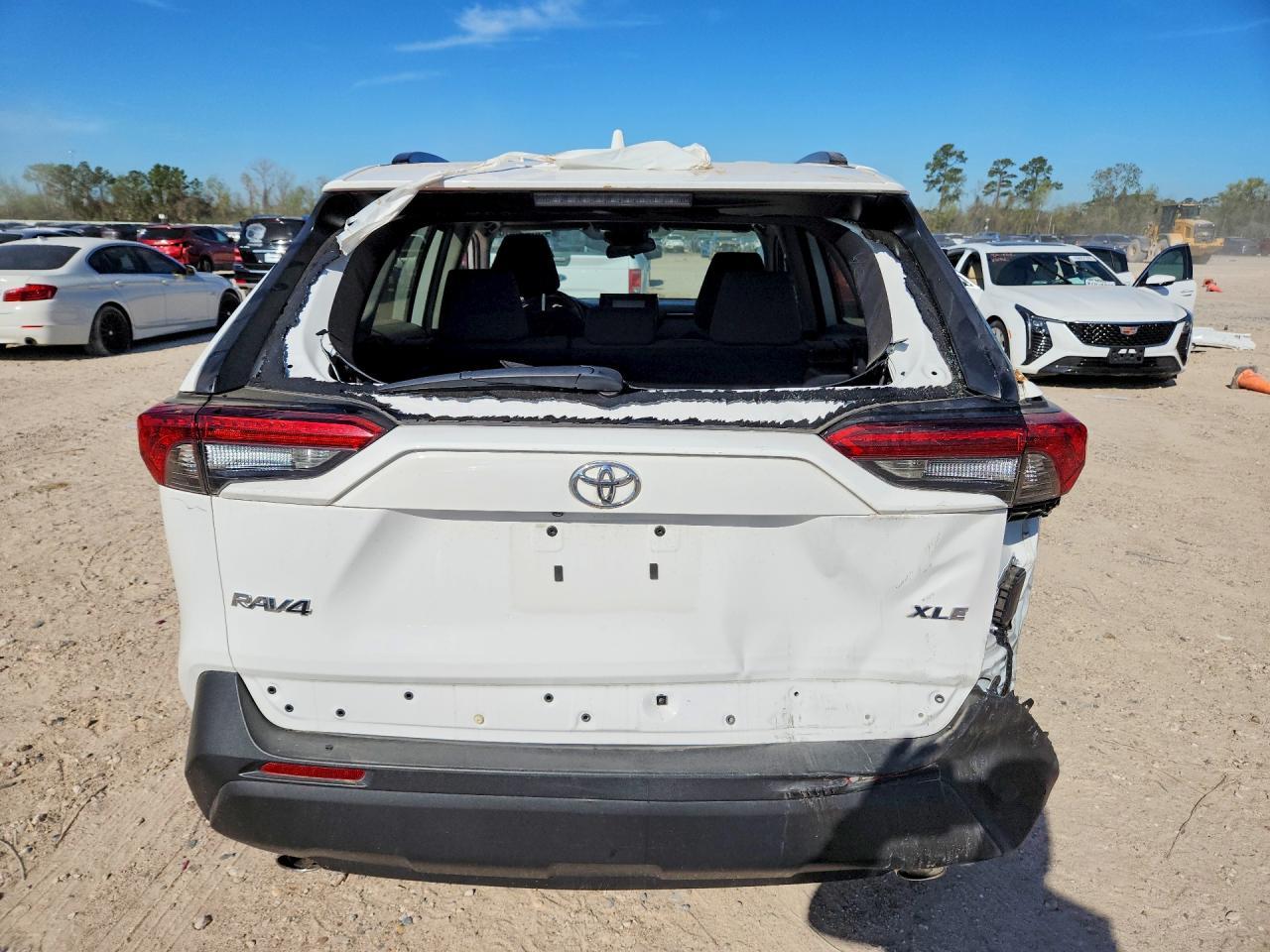 2022 Toyota Rav4 - Фото 6