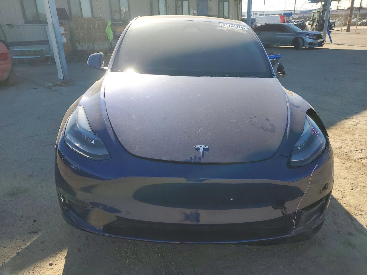 2024 Tesla Model Y - Image 5
