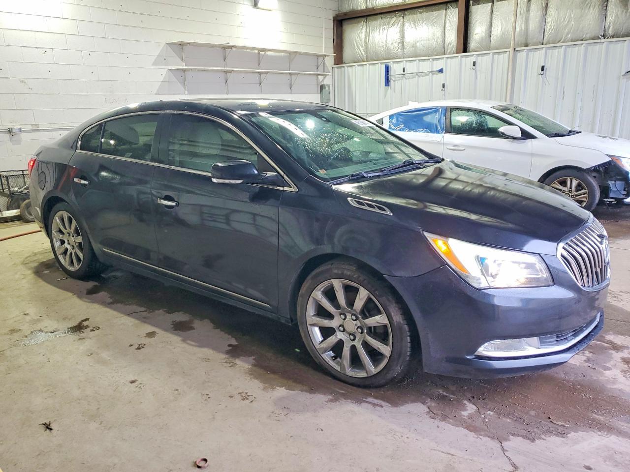2014 Buick Lacrosse Premium - Image 4