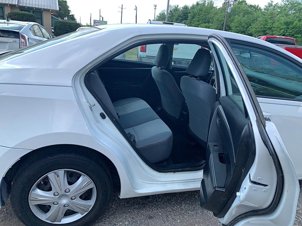 2014 Toyota Corolla L - Image 6