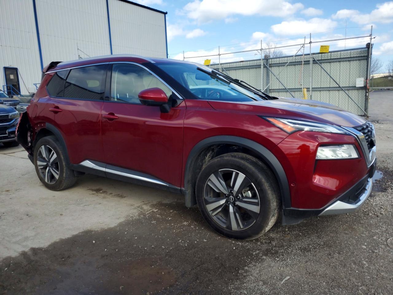 2023 Nissan Rogue Platinum - Фото 4