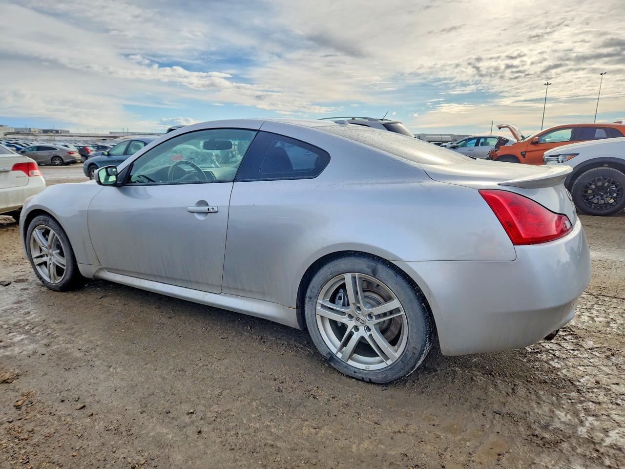 2009 Infiniti G37 Coupe Base - Image 2