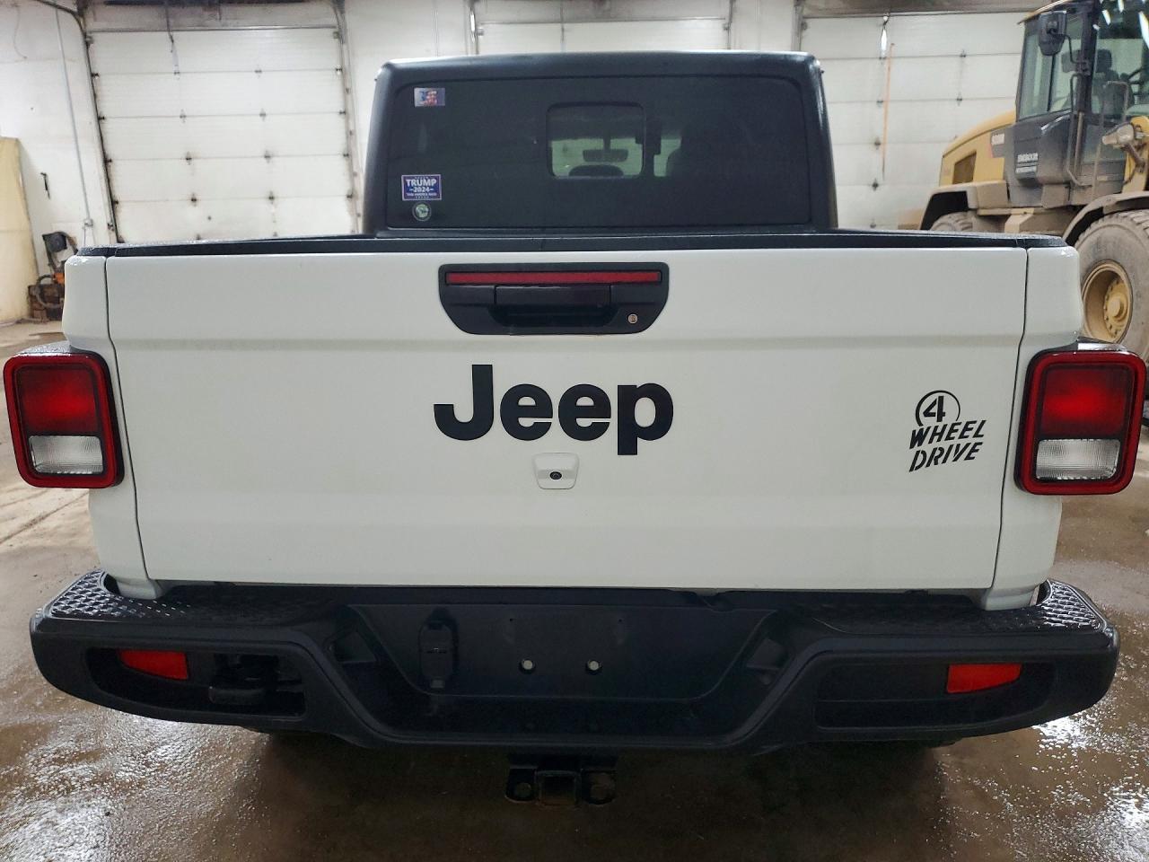 2023 Jeep Gladiator Sport - Image 6