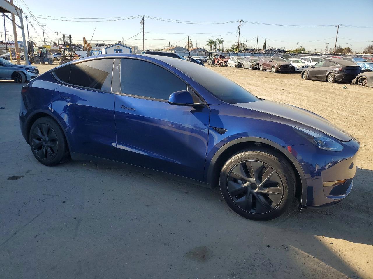 2024 Tesla Model Y - Image 4