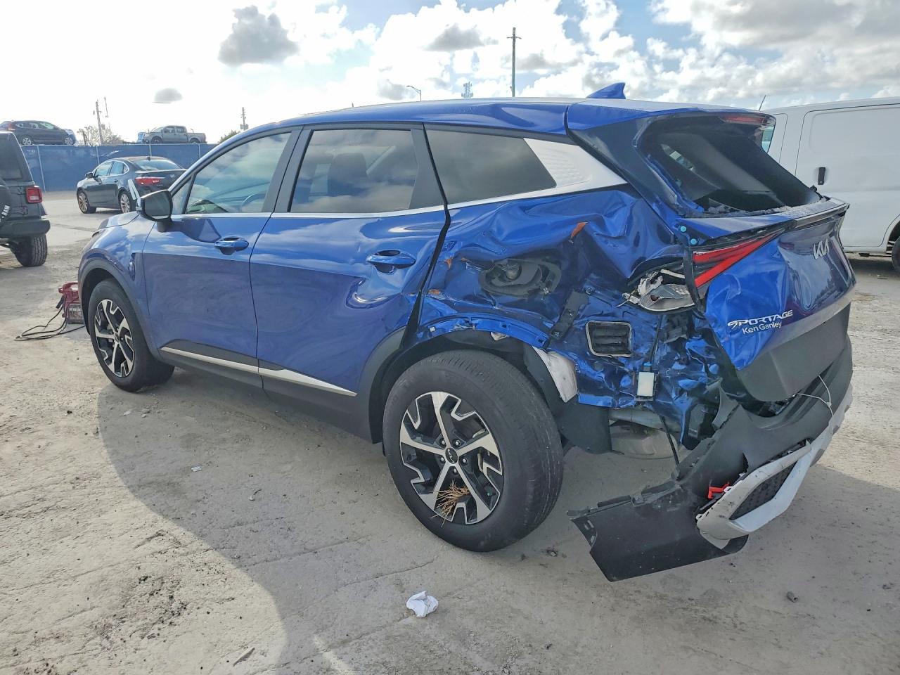 2025 Kia Sportage Ex - Фото 2