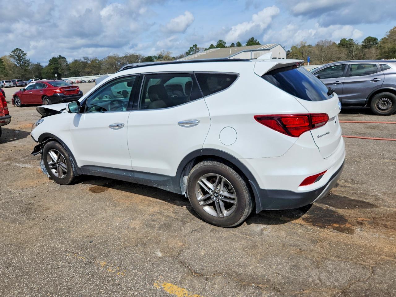 2017 Hyundai Santa Fe Sport 2.4L - Image 2