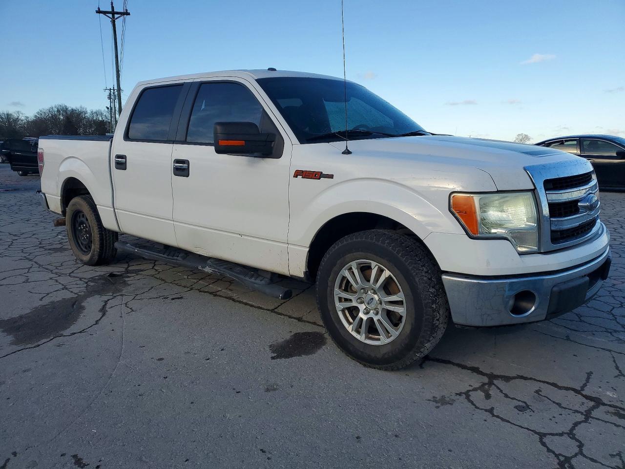 2014 Ford F150 Supercrew - Фото 4