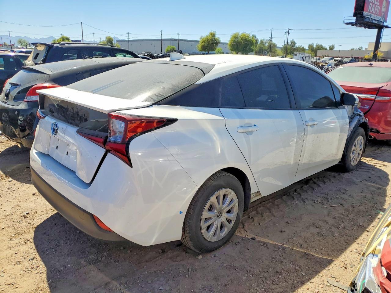 2021 Toyota Prius - Image 3
