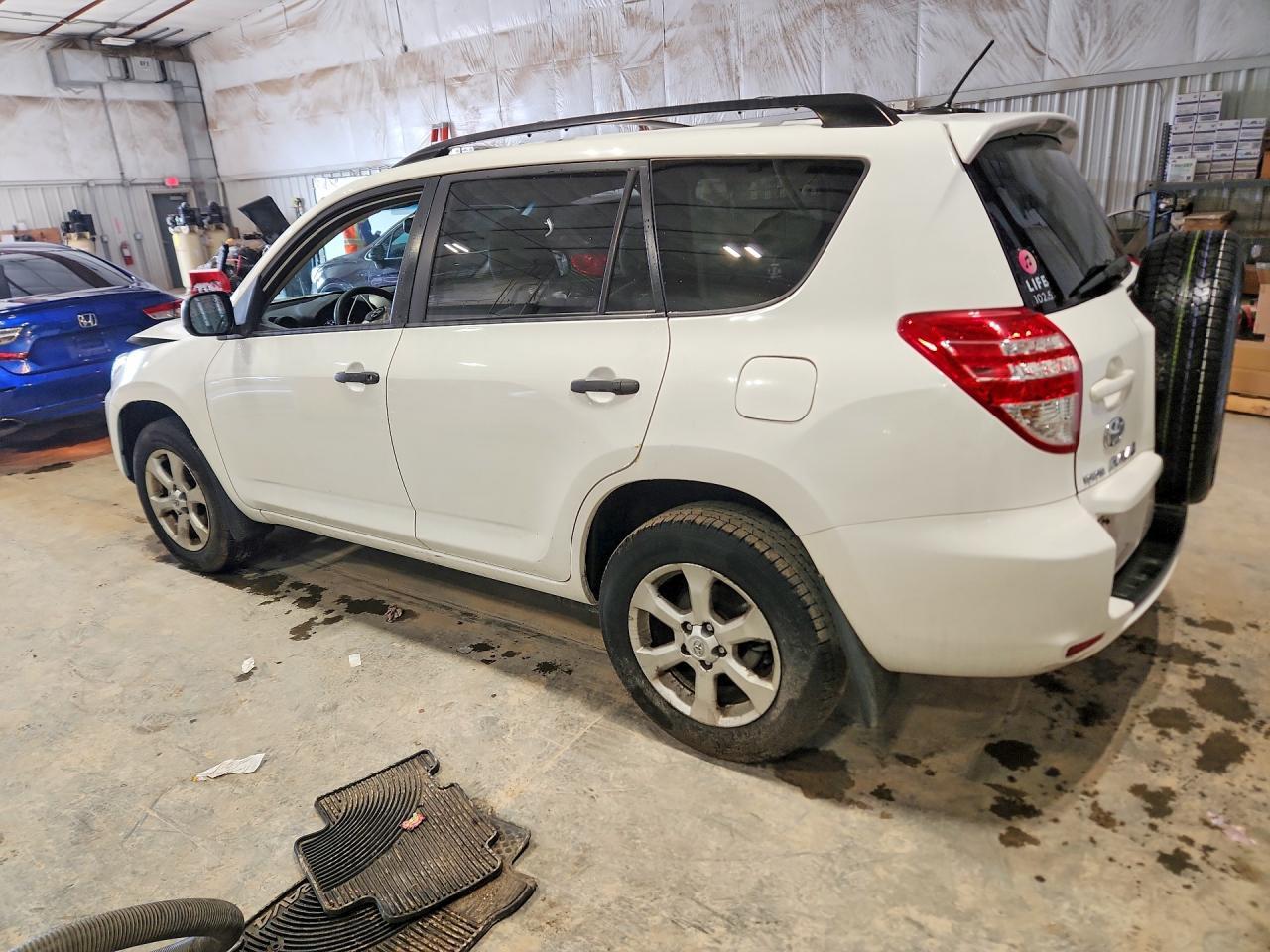 2009 Toyota Rav4 Base - Image 2