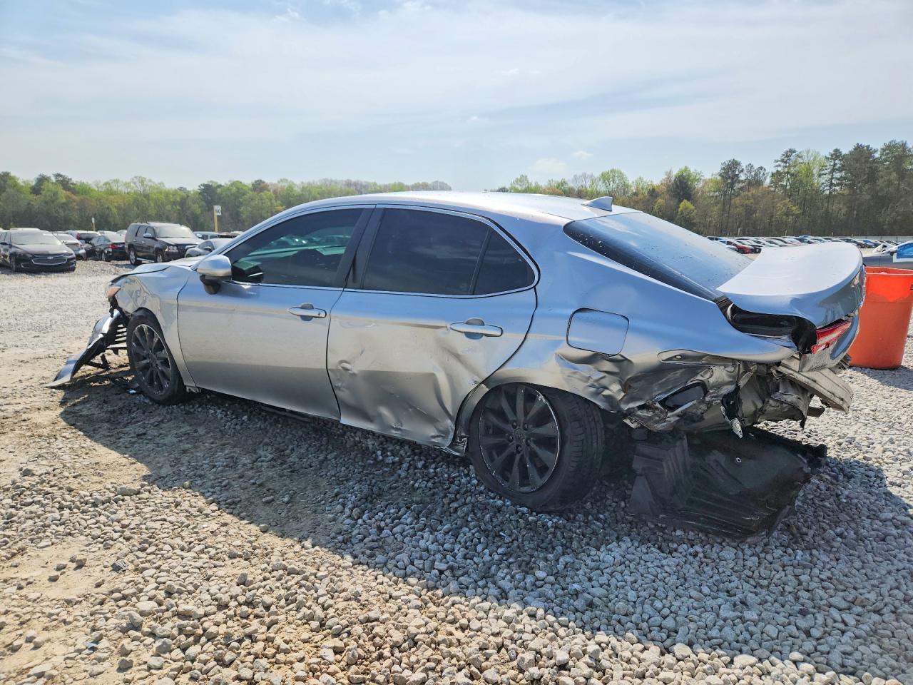 2020 Toyota Camry Le - Image 2