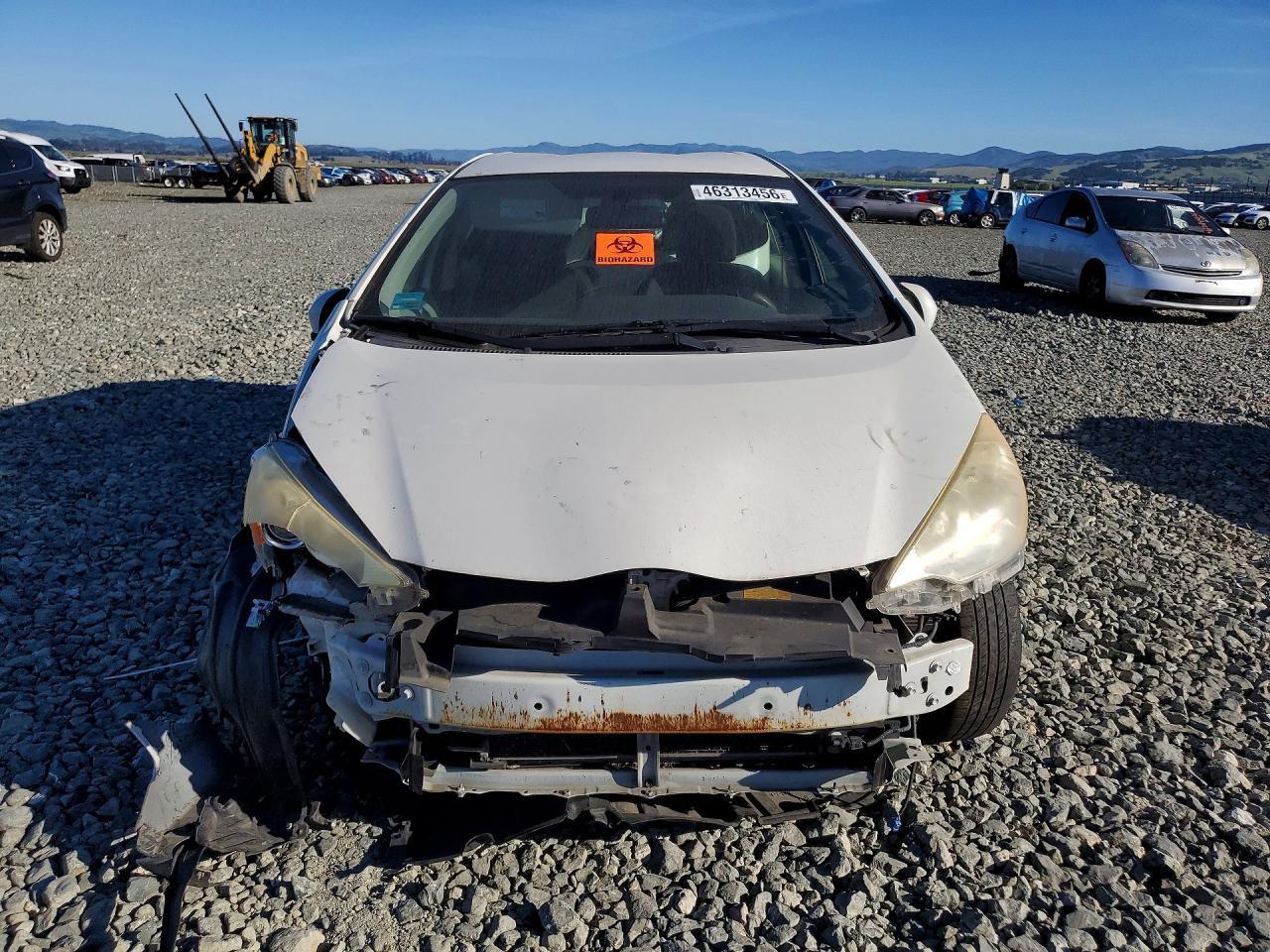 2013 Toyota Prius C Two - Image 5