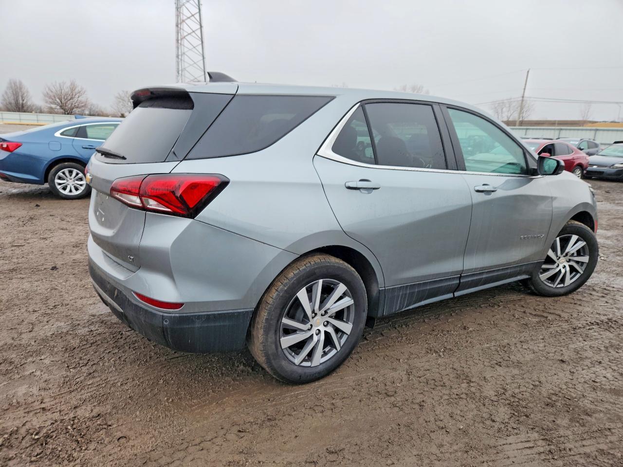 2023 Chevrolet Equinox Lt - Image 3