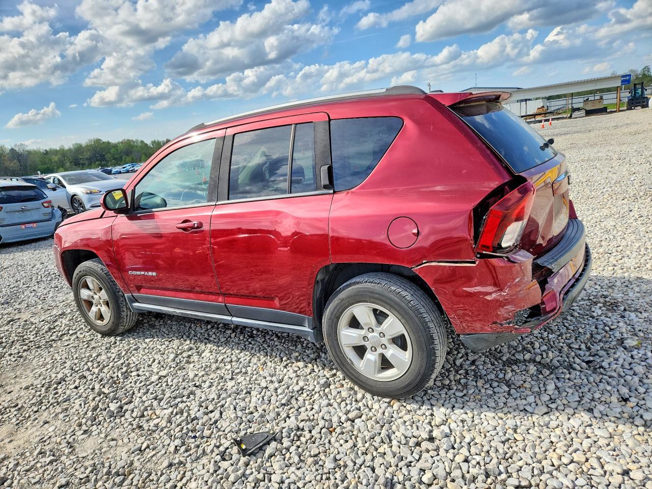 2016 Jeep Compass Latitude - Фото 2