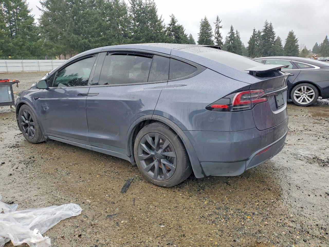 2022 Tesla Model X - Image 2