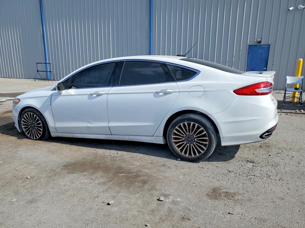 2018 Ford Fusion Titanium - Image 2