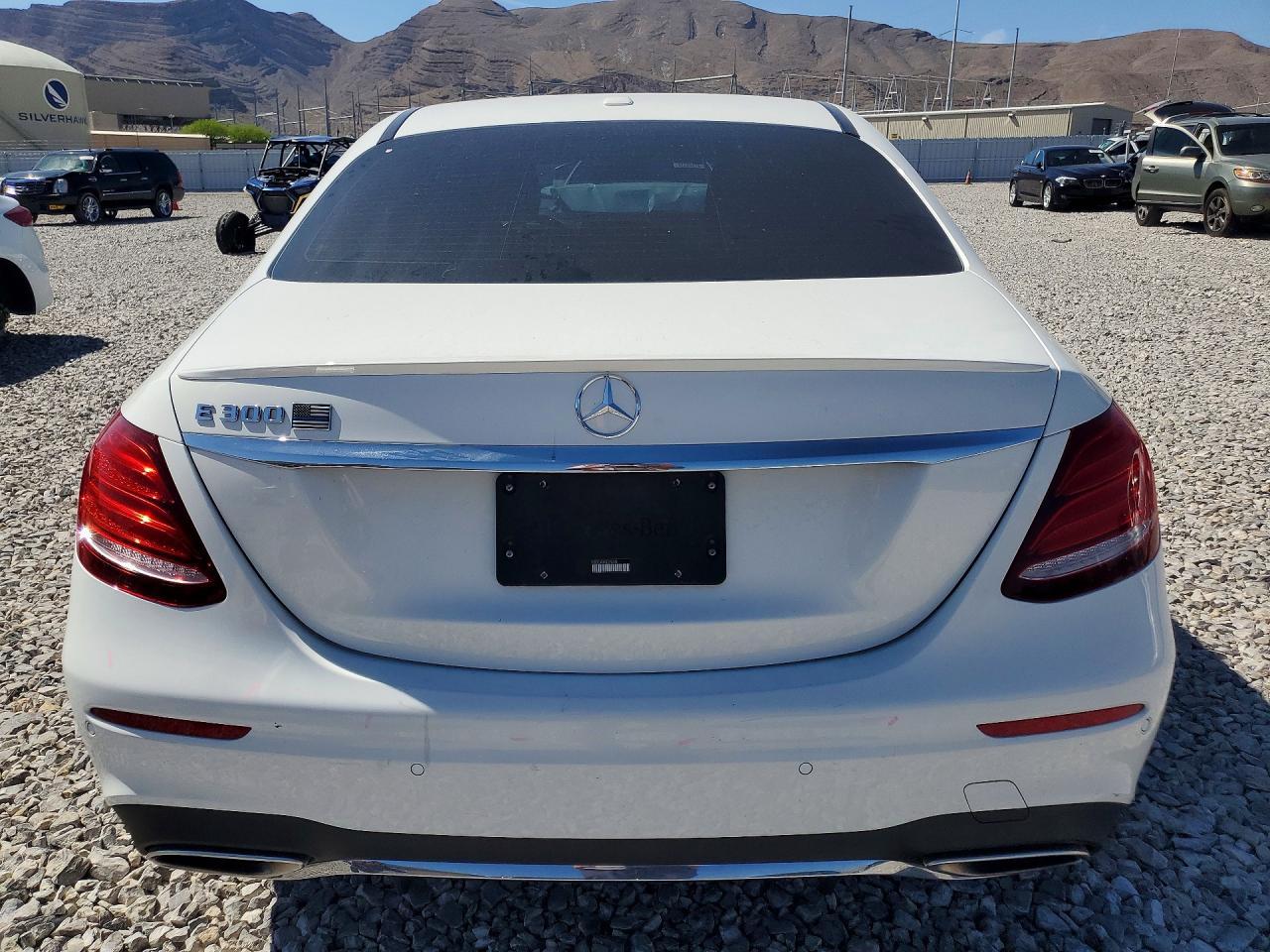 2018 Mercedes-Benz E 300 - Фото 6