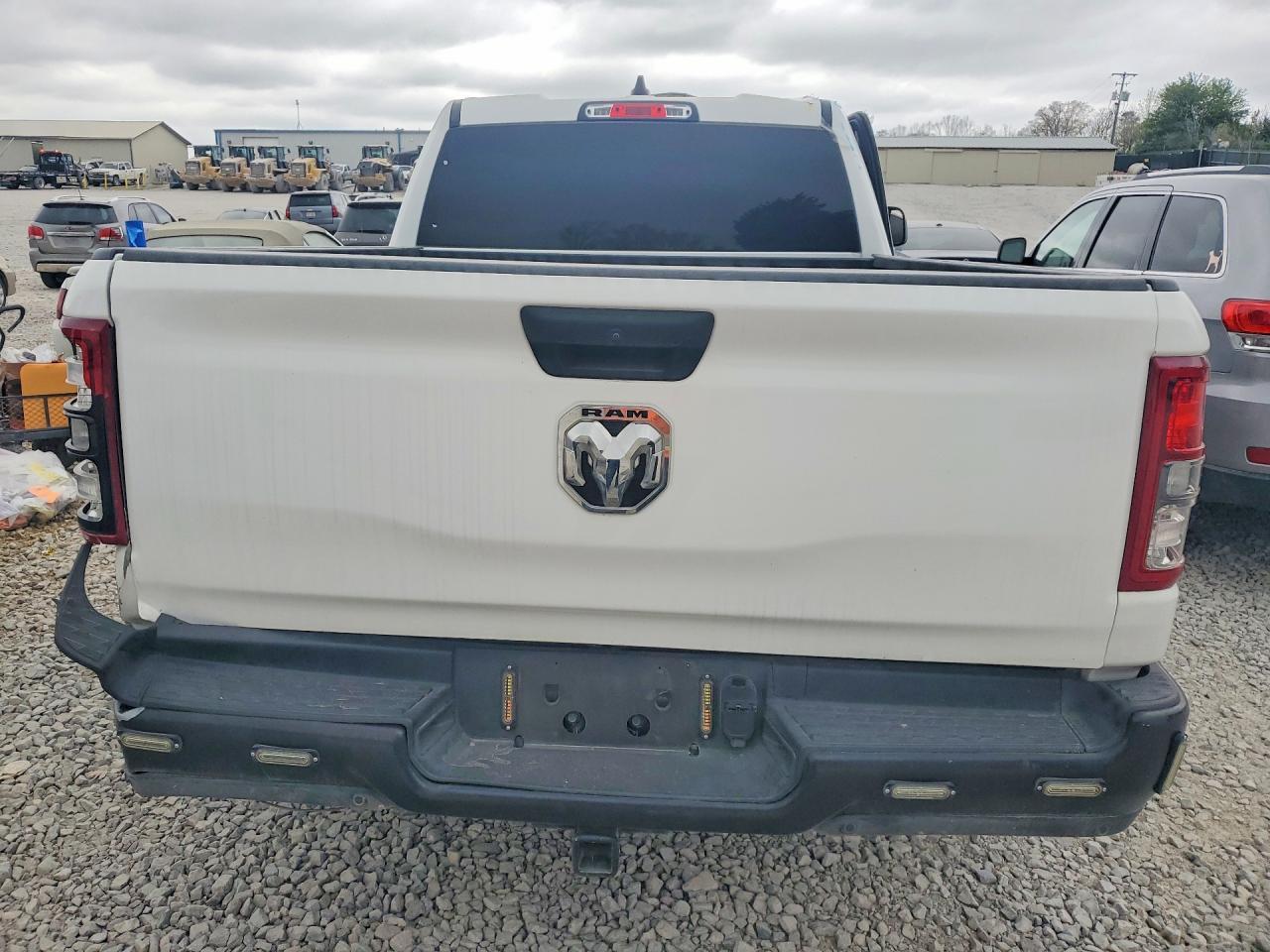 2024 Ram 1500 Tradesman - Фото 6