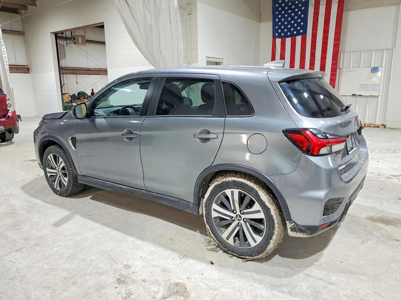 2021 Mitsubishi Outlander Sport Es - Фото 2