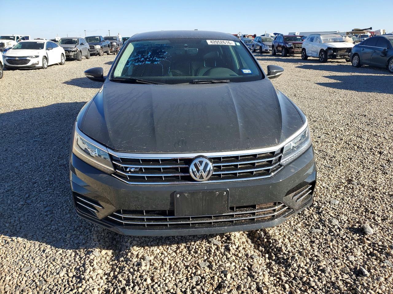 2017 Volkswagen Passat R-Line - Фото 5