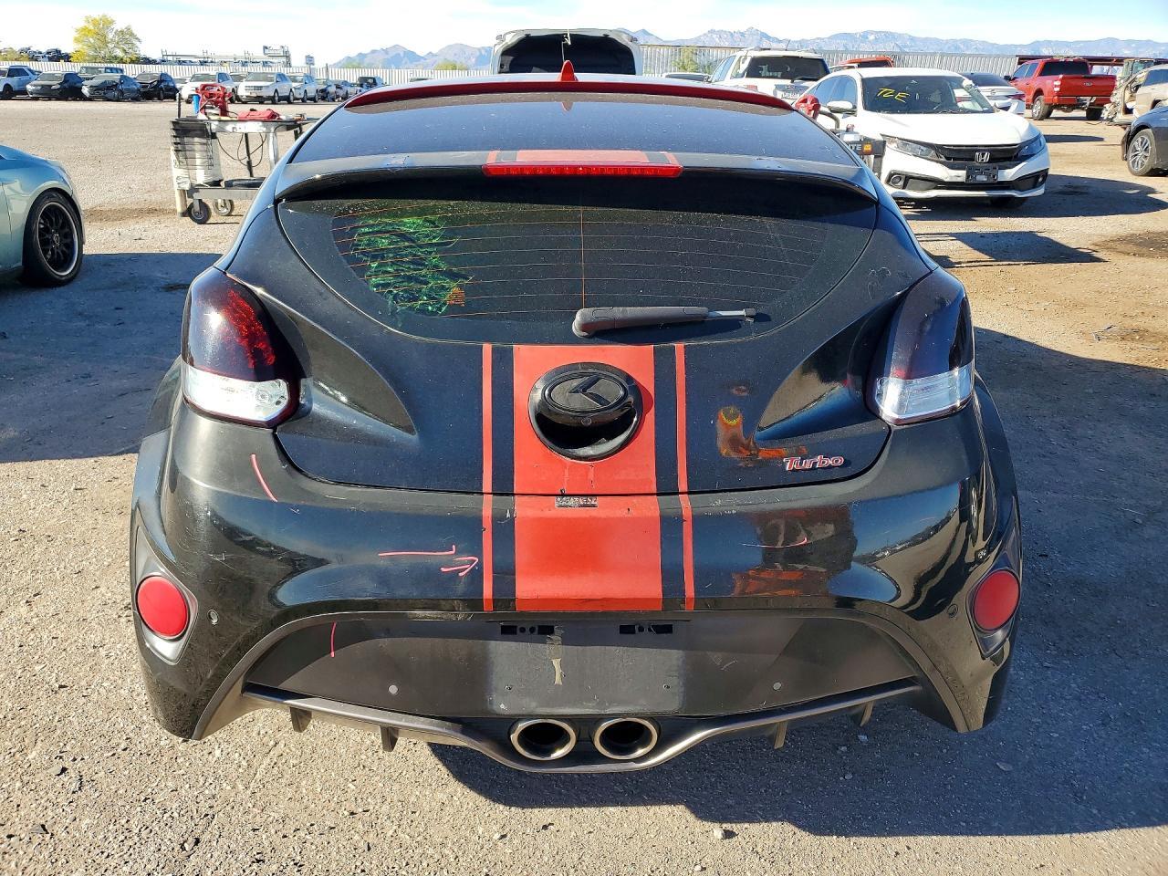 2016 Hyundai Veloster Turbo - Image 6