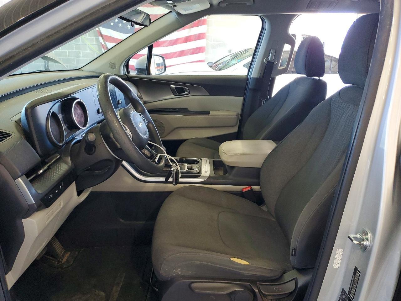 2022 Kia Carnival Lx - Фото 7