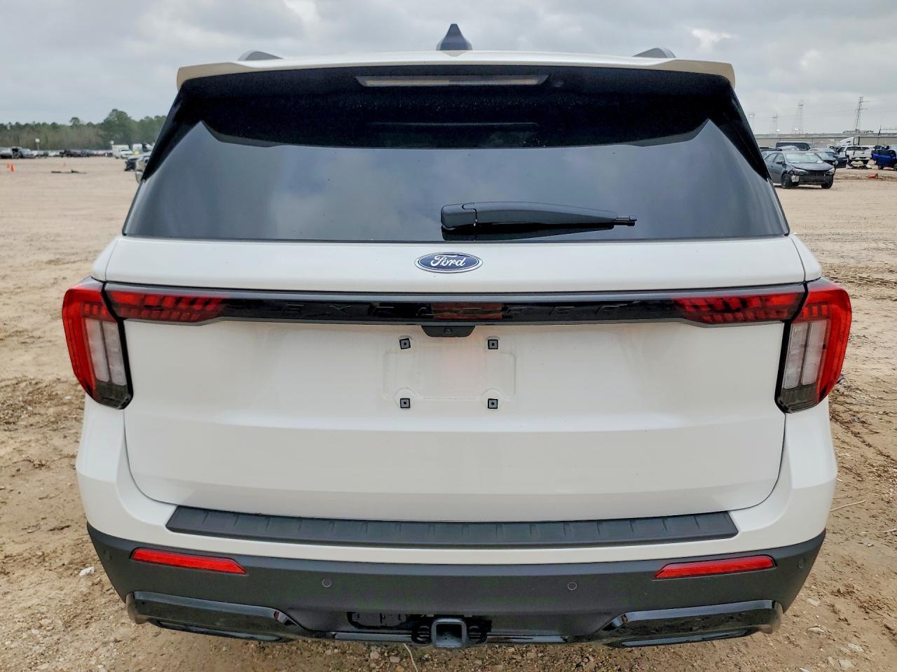 2025 Ford Explorer St-Line - Фото 6