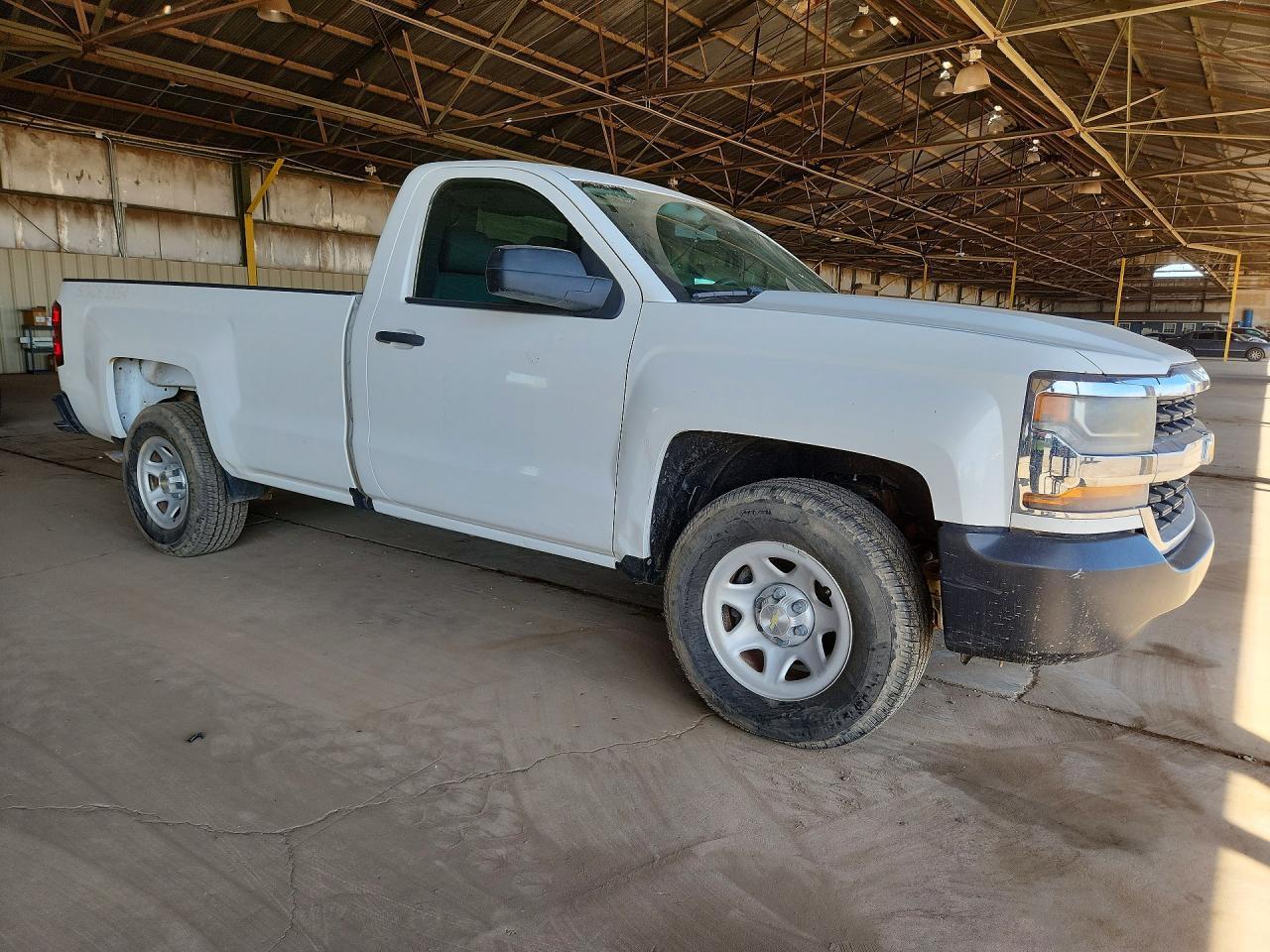 2016 Chevrolet Silverado C1500 - Image 4