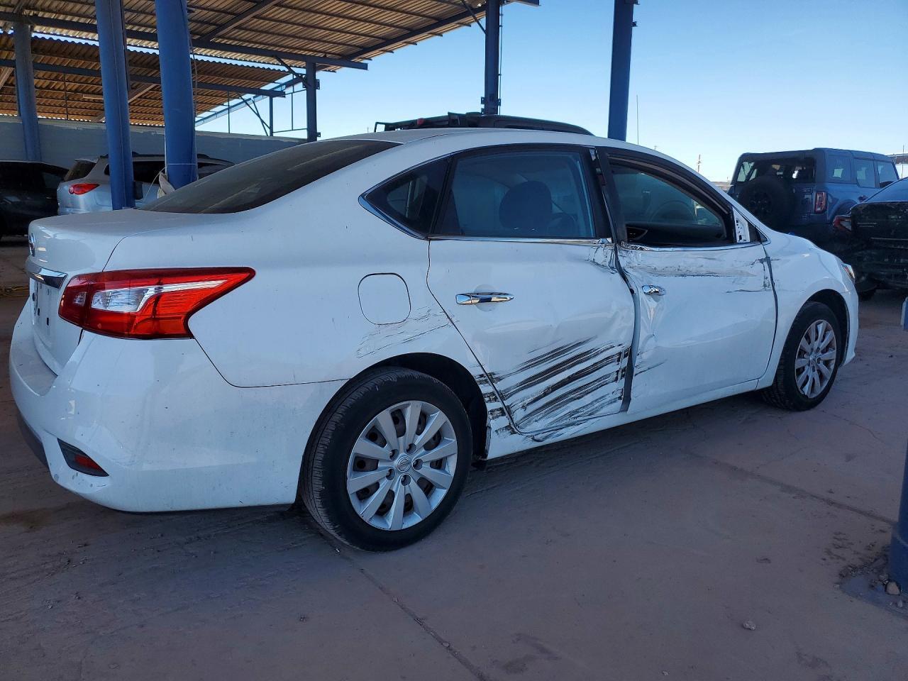2018 Nissan Sentra S - Фото 3