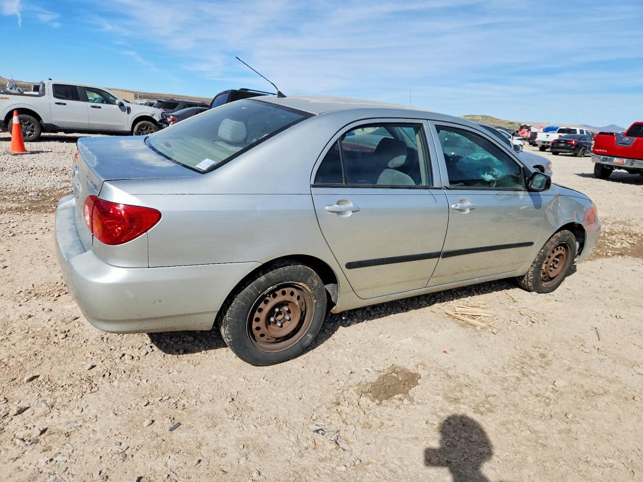 2004 Toyota Corolla Ce - Image 3