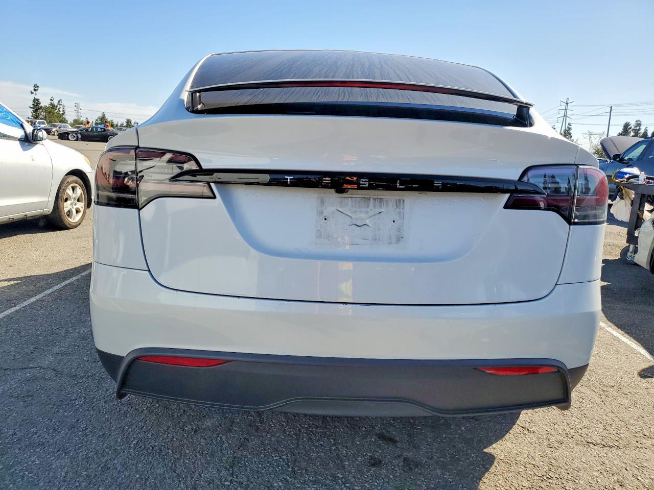 2024 Tesla Model X - Image 6