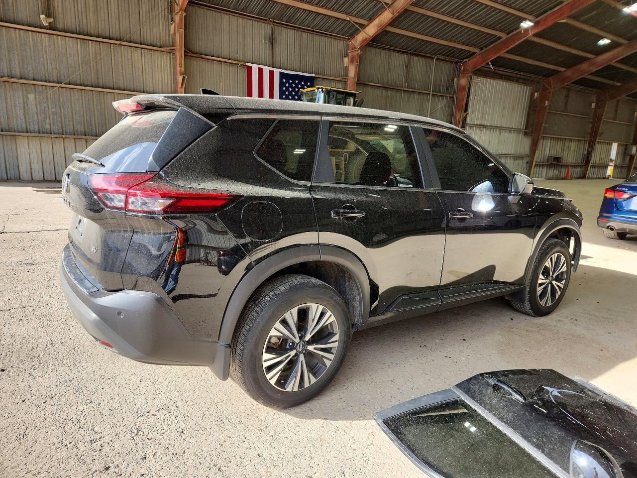 2023 Nissan Rogue Sv - Image 3
