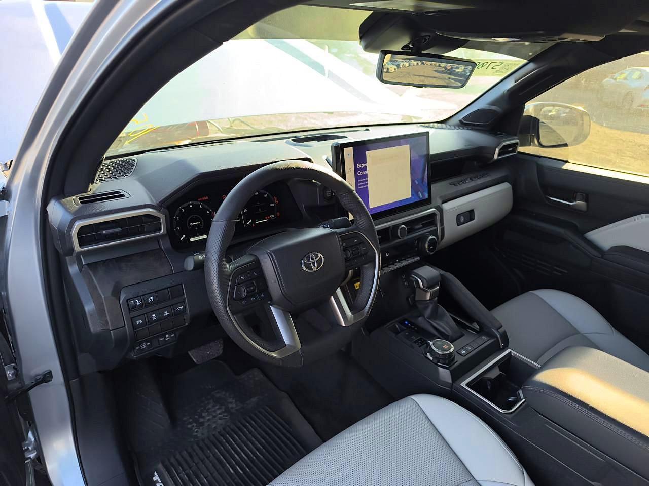 2024 Toyota Tacoma Limited - Фото 7