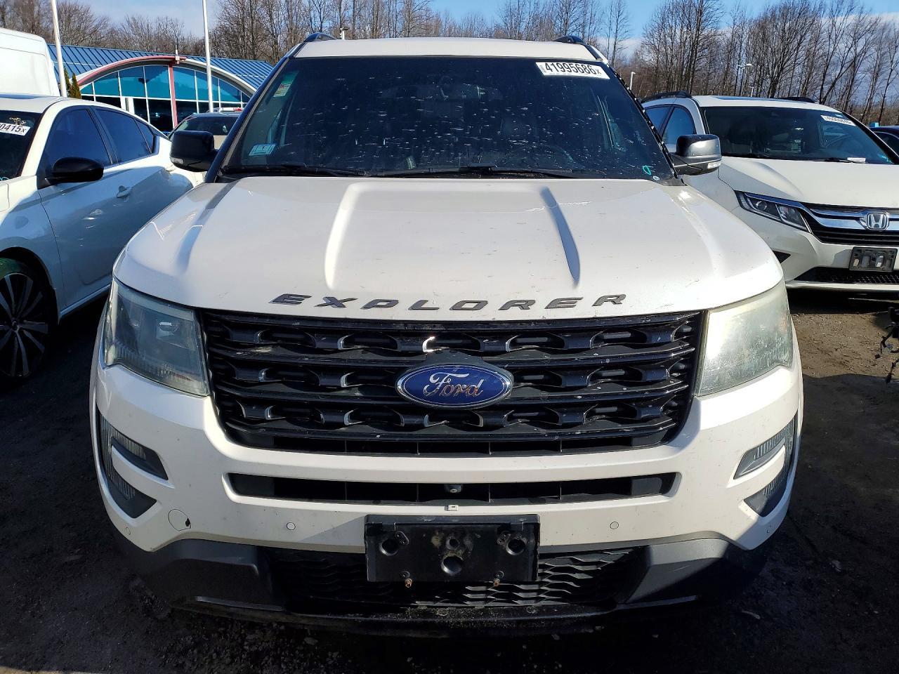 2016 Ford Explorer Sport - Image 5