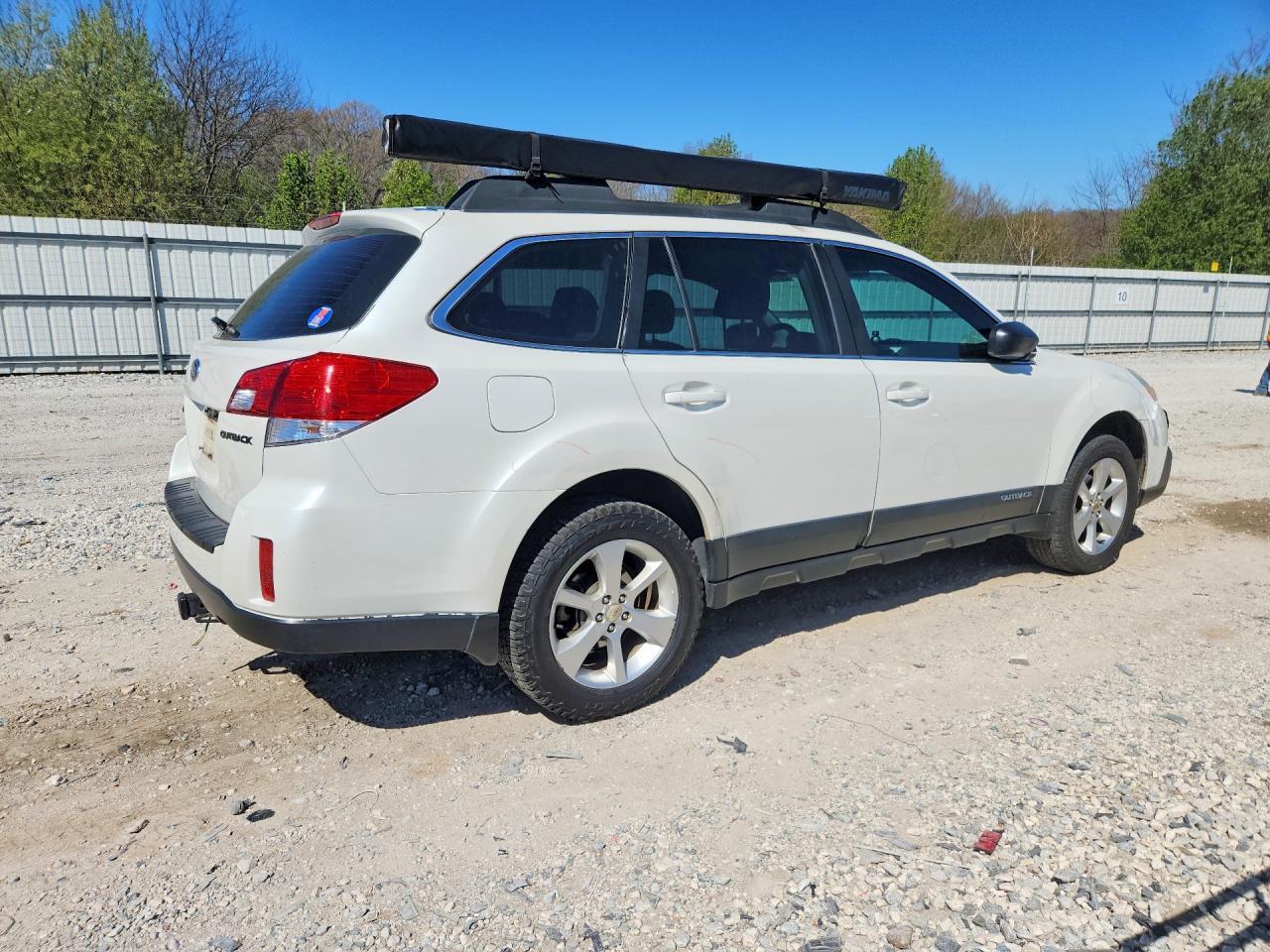 2014 Subaru Outback 2.5I - Фото 3