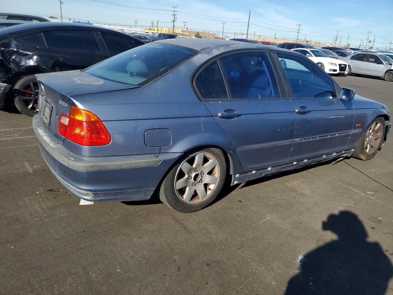 2001 BMW 325 I - Фото 3