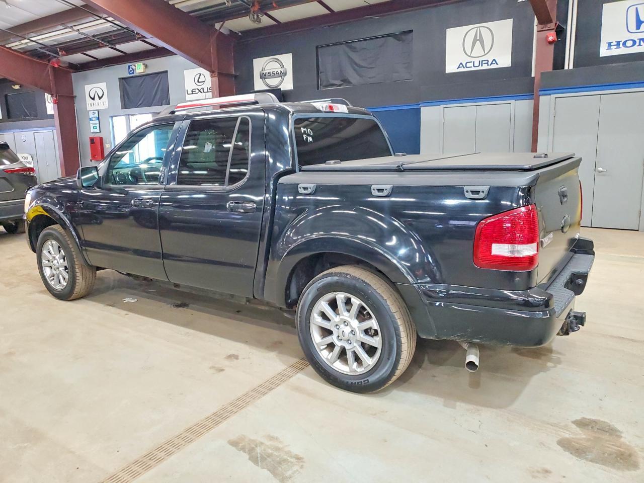 2007 Ford Explorer Sport Trac Limited - Фото 2