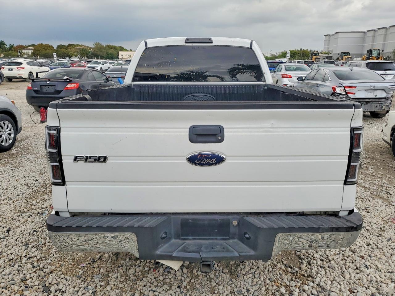 2010 Ford F150 Super Cab - Фото 6
