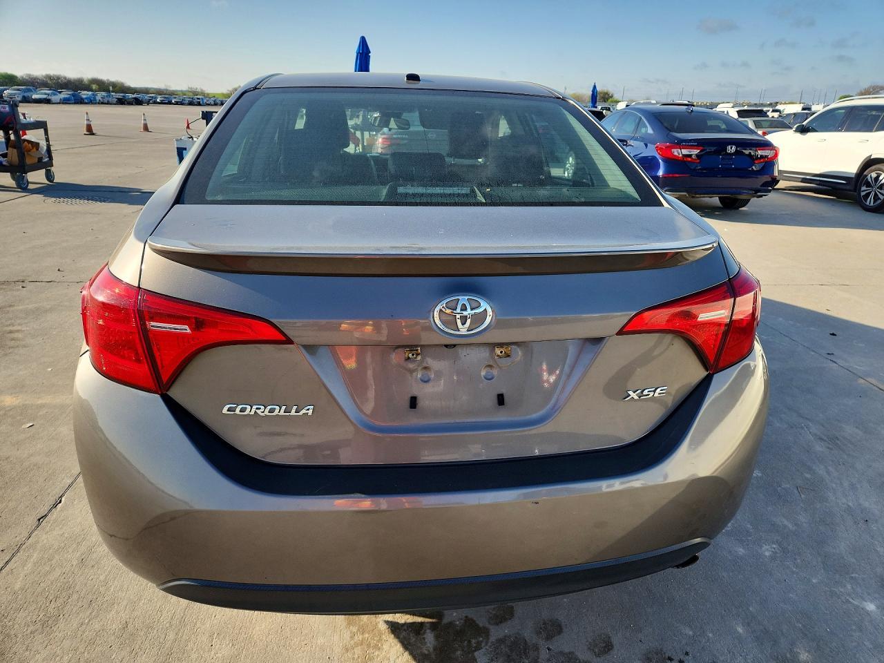 2017 Toyota Corolla Xse - Image 6