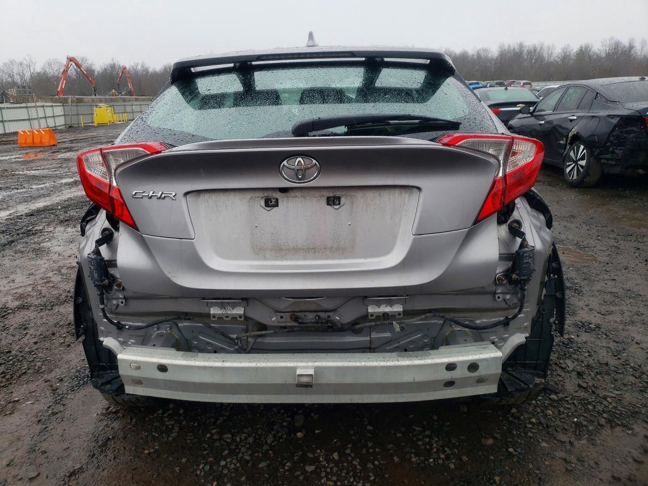 2018 Toyota C-Hr Xle Premium - Фото 6