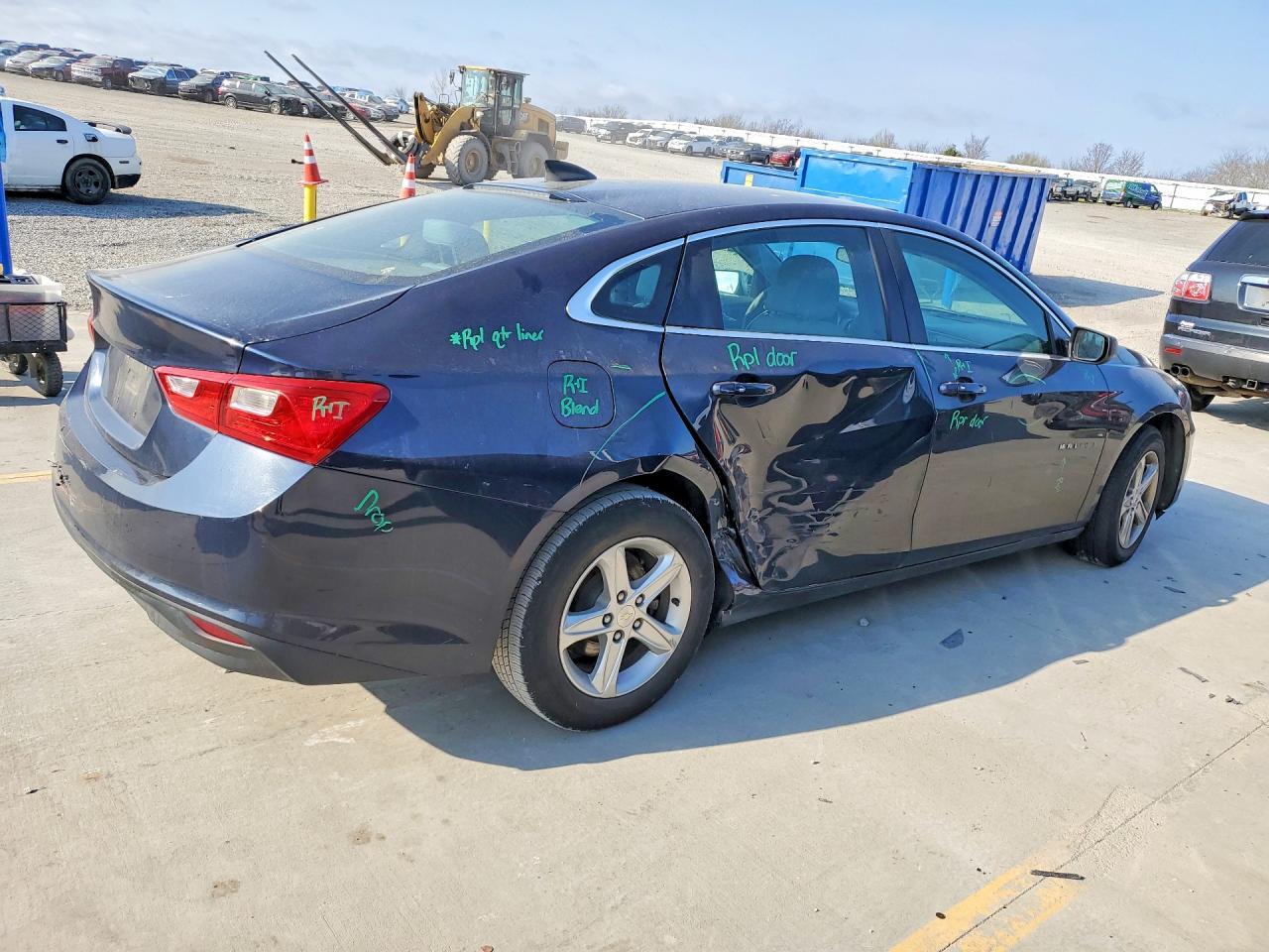 2017 Chevrolet Malibu Ls - Image 3