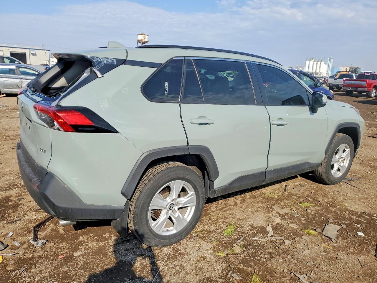 2021 Toyota Rav4 Xle - Фото 3