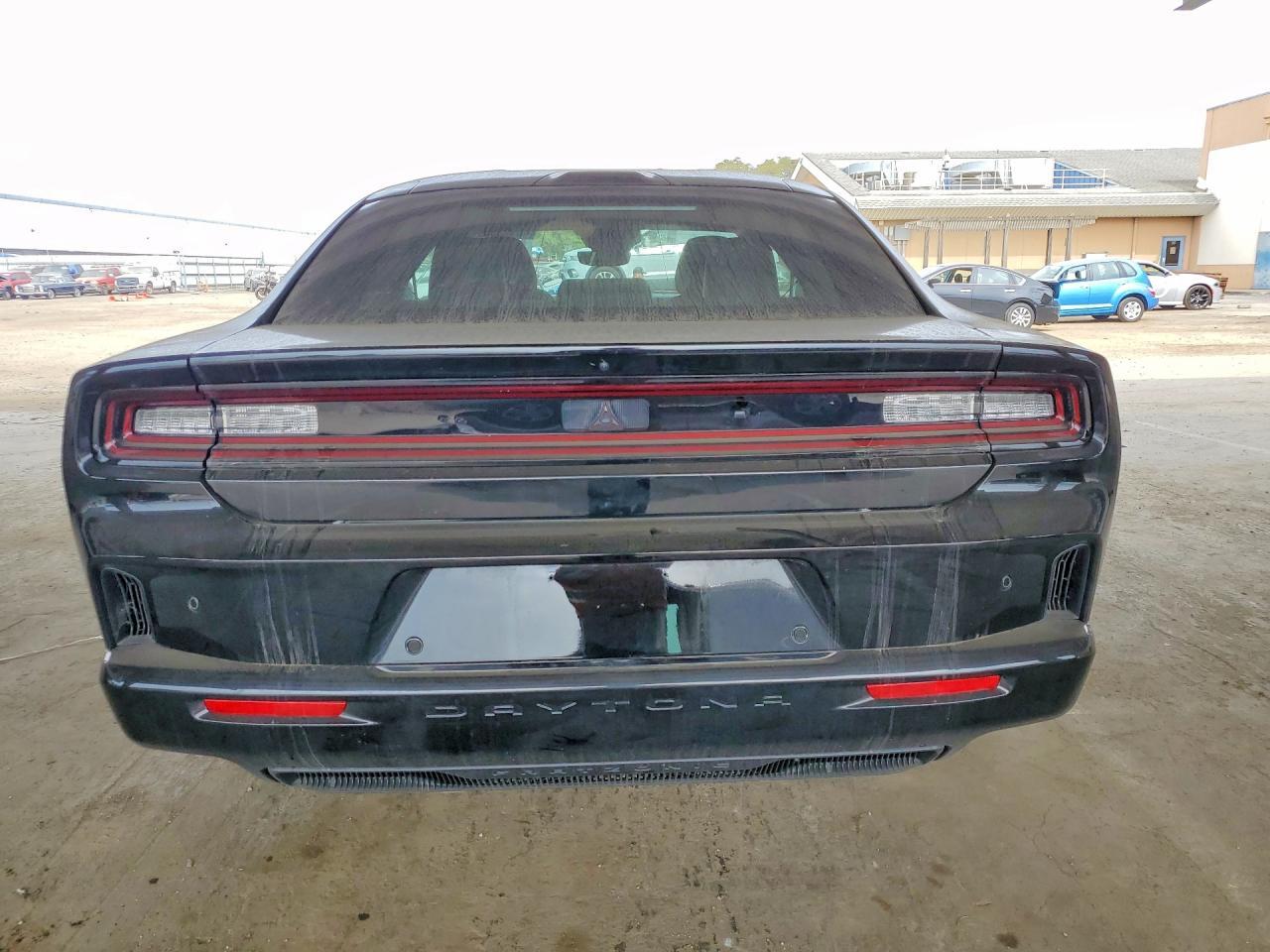 2025 Dodge Charger Daytona R - Image 6