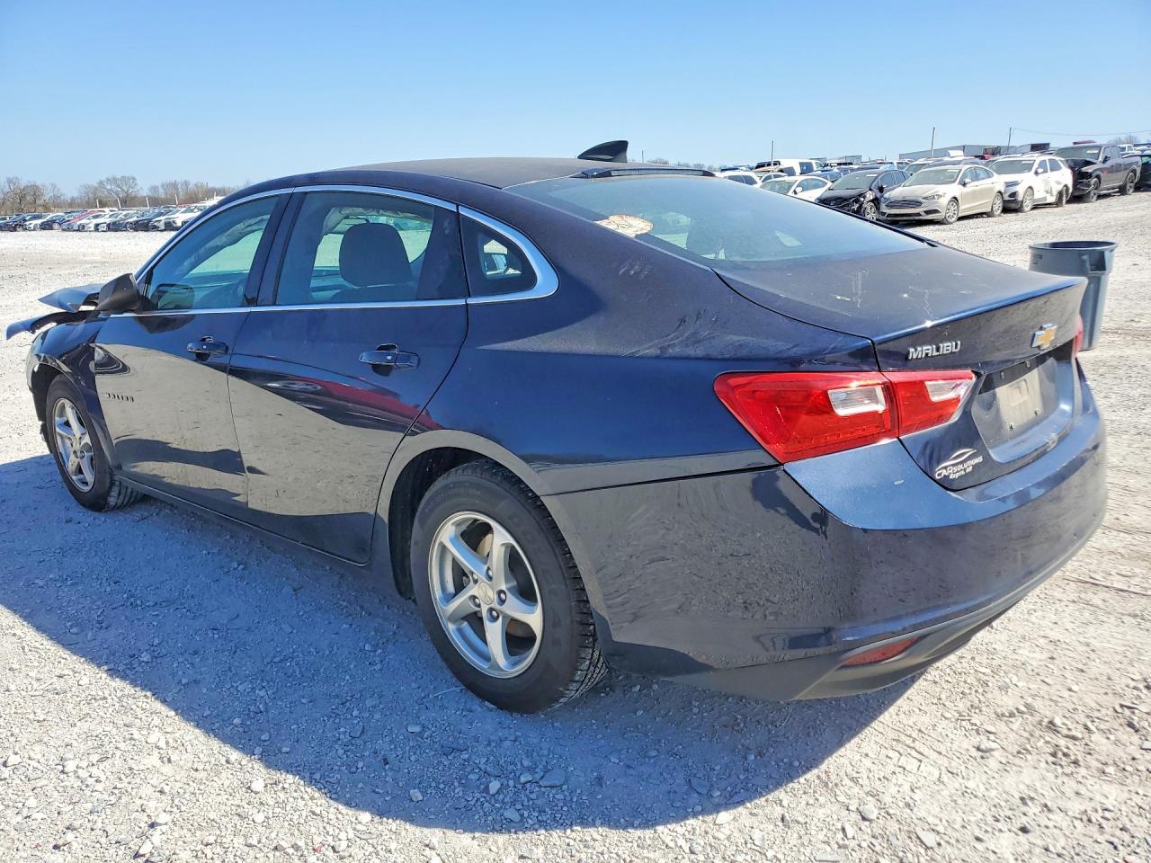 2018 Chevrolet Malibu Ls - Фото 2