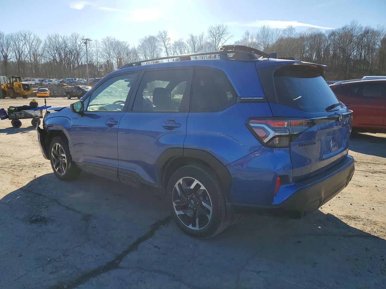 2025 Subaru Forester Premium - Фото 2
