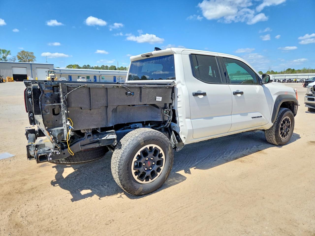 2025 Toyota Tacoma Trd Off-Road - Фото 3