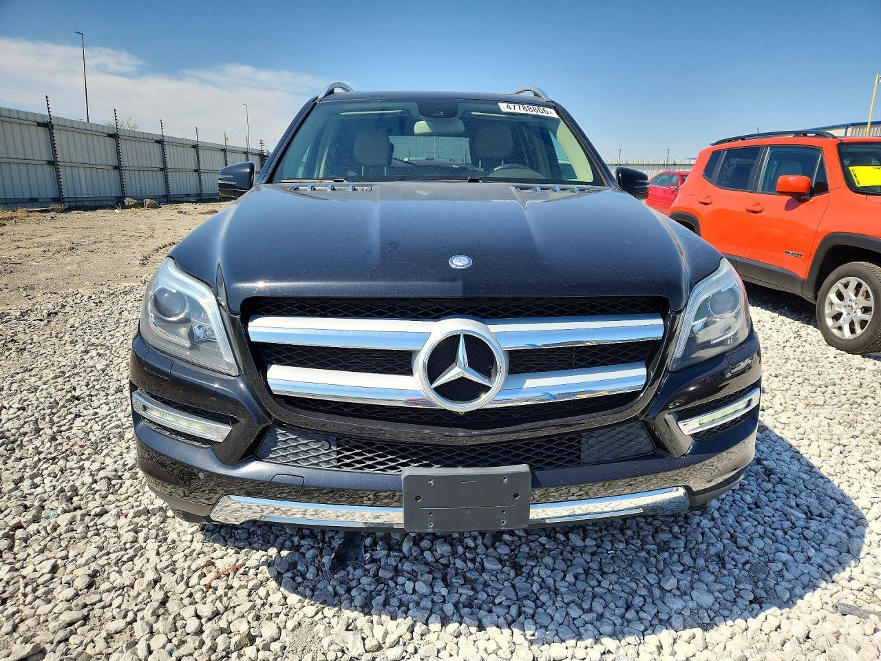 2015 Mercedes-Benz Gl 450 4Matic - Image 5