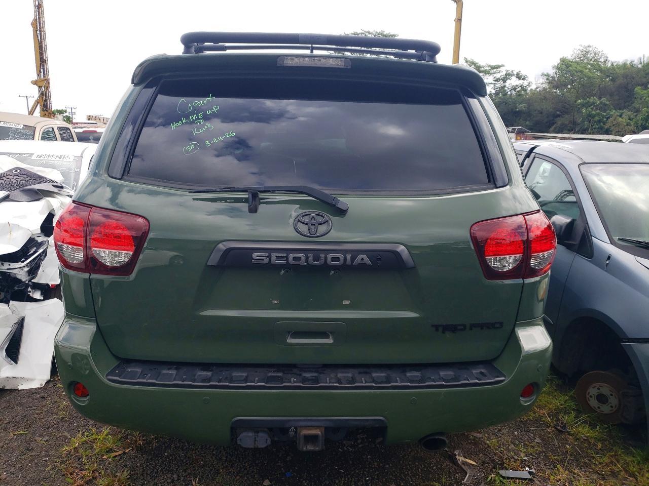 2020 Toyota Sequoia Sr5 - Фото 6