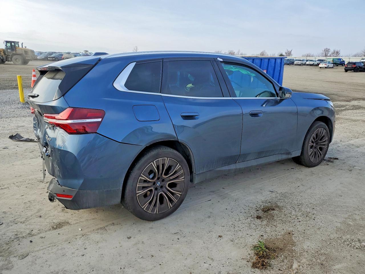 2025 BMW X3 30 xDrive - Image 3