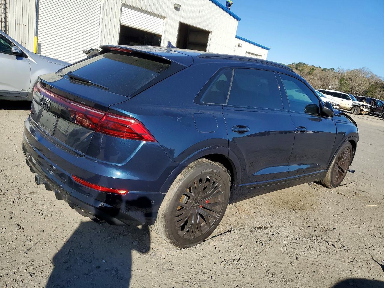 2025 Audi Sq8 Prestige - Фото 3